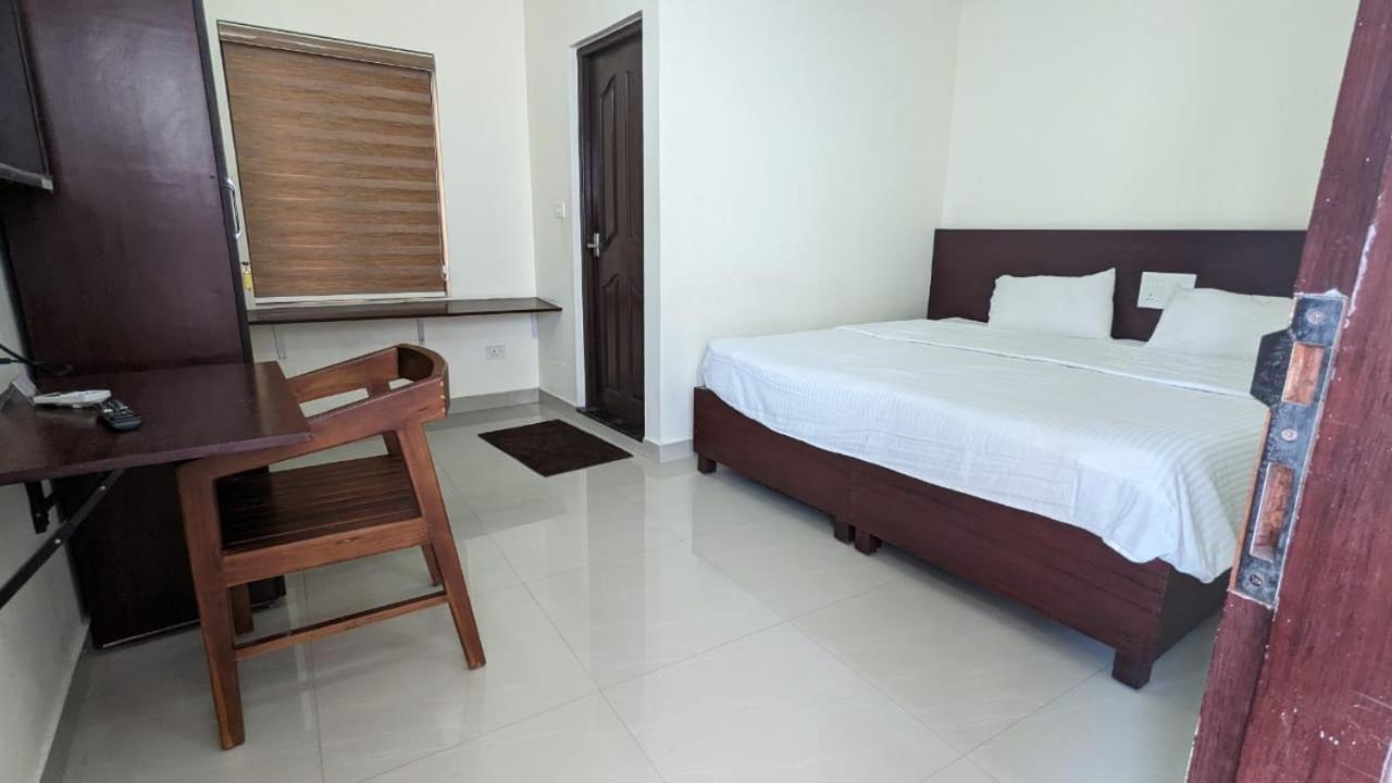 Masterkey Deluxe Rooms Kochi Exterior foto